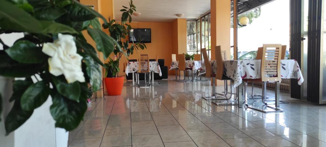 Hotel Vianello Lido di Jesolo Buitenkant foto