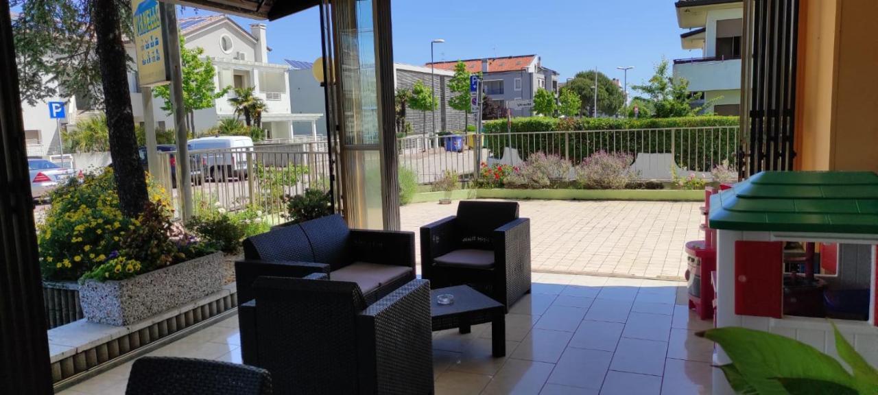 Hotel Vianello Lido di Jesolo Buitenkant foto