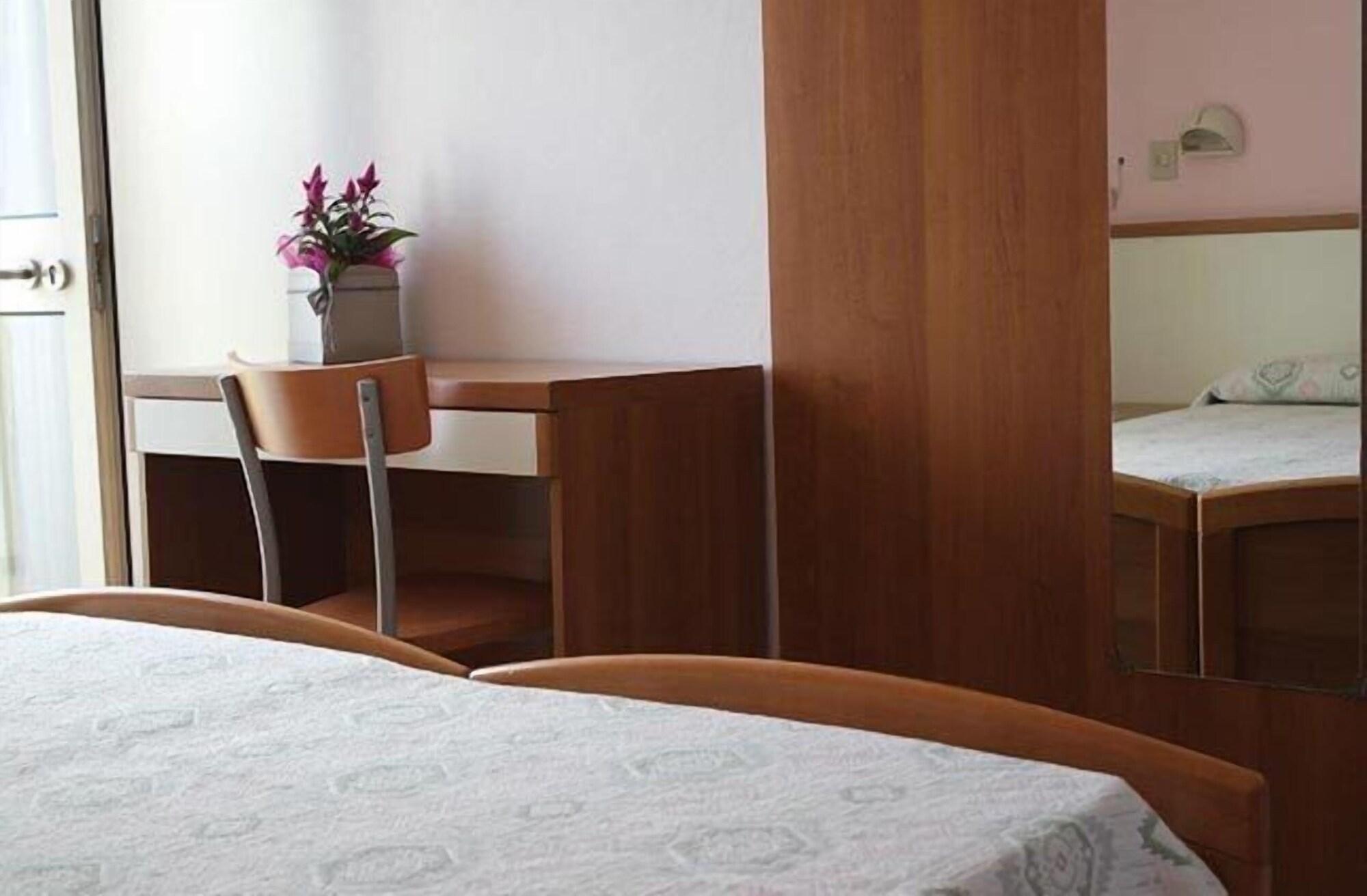 Hotel Vianello Lido di Jesolo Buitenkant foto