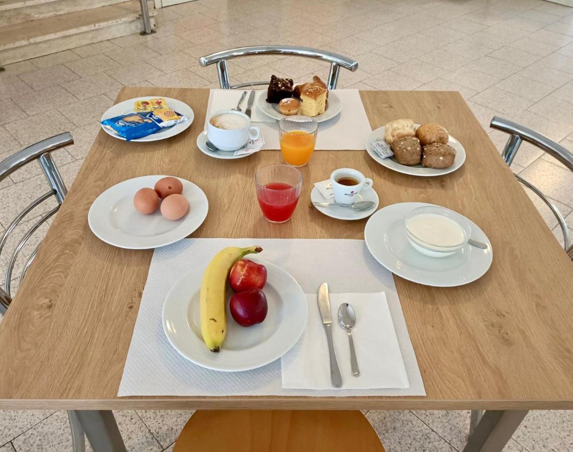 Hotel Vianello Lido di Jesolo Buitenkant foto