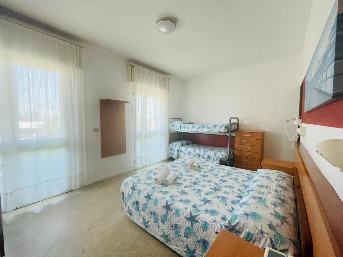 Hotel Vianello Lido di Jesolo Buitenkant foto