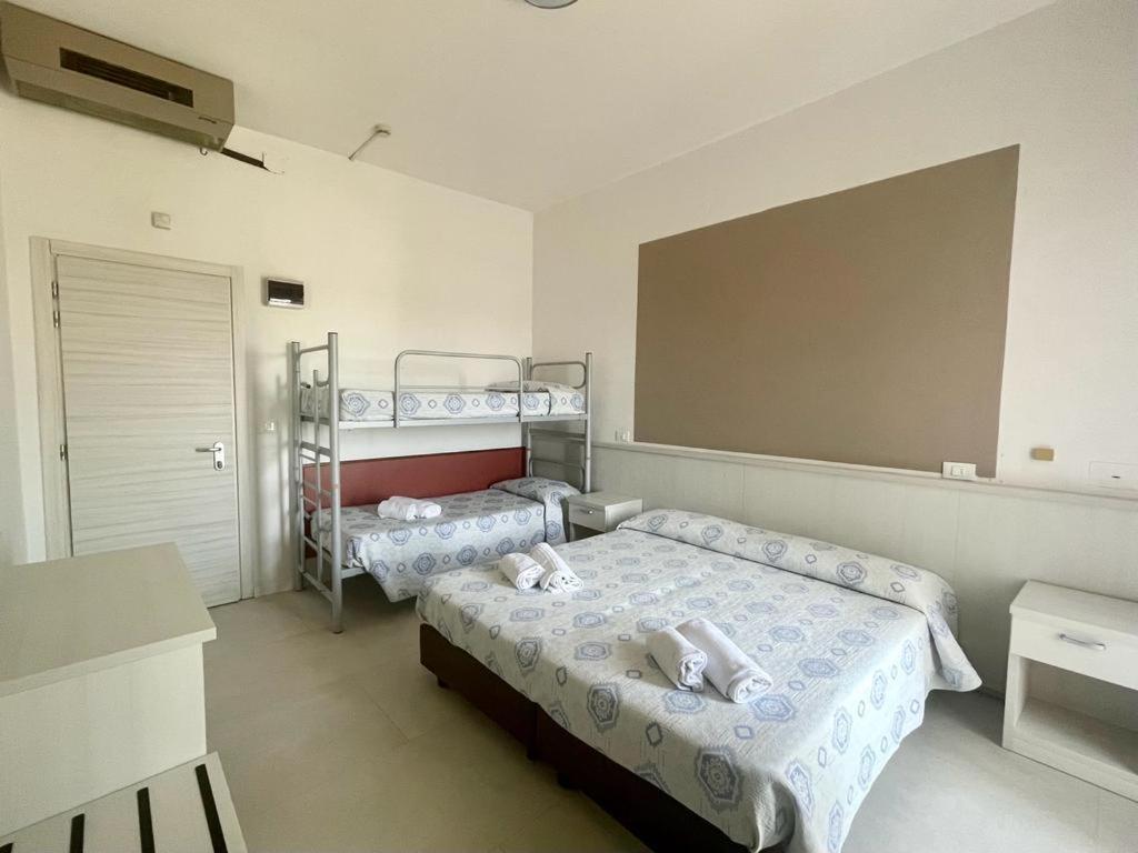 Hotel Vianello Lido di Jesolo Buitenkant foto