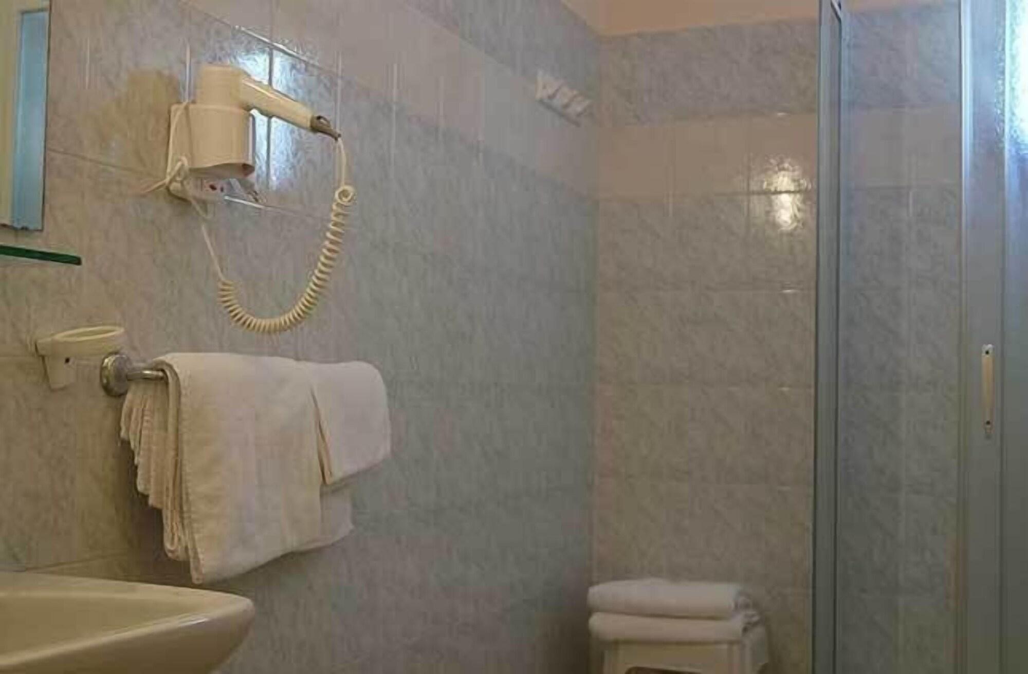 Hotel Vianello Lido di Jesolo Buitenkant foto