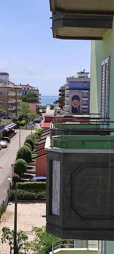 Hotel Vianello Lido di Jesolo Buitenkant foto