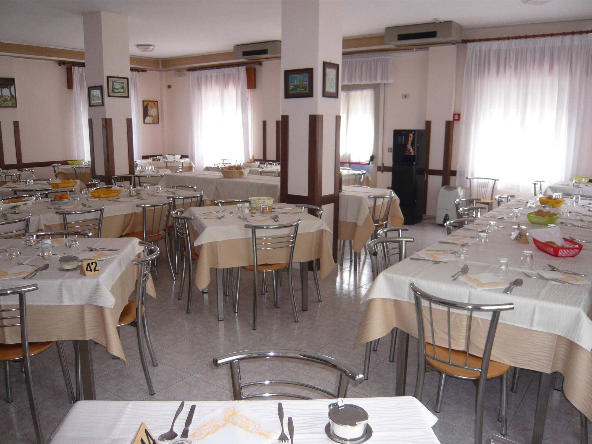 Hotel Vianello Lido di Jesolo Buitenkant foto